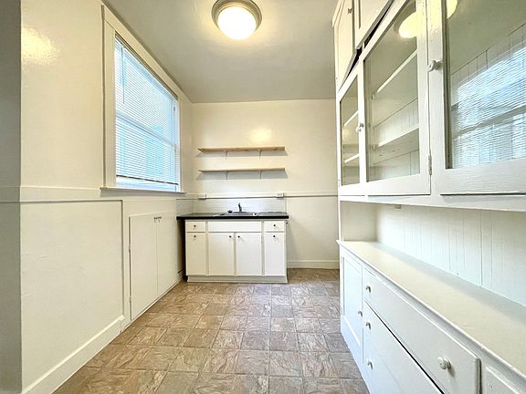 4th image of 1230 Hyde St APT 7