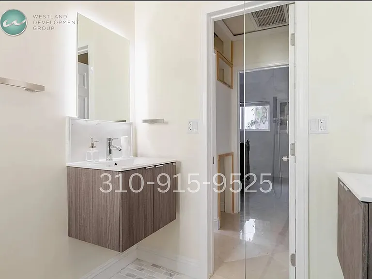 11817 Darlington Ave — Photo 16