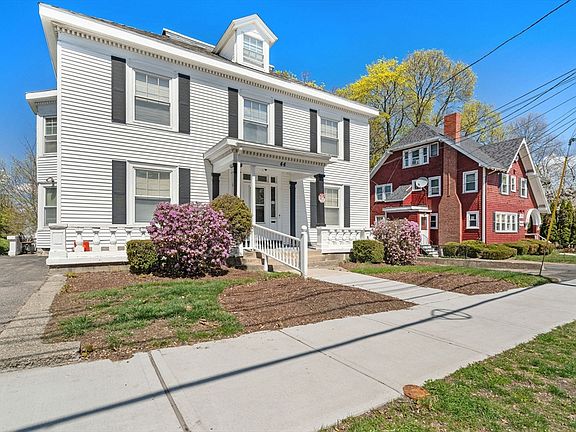 2nd image of 44 Greenleaf St