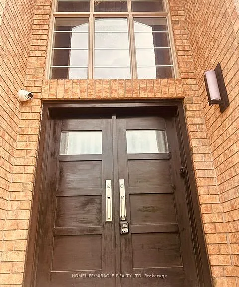 3 Lindyfalls Dr #UPPER LEVEL — Photo 15