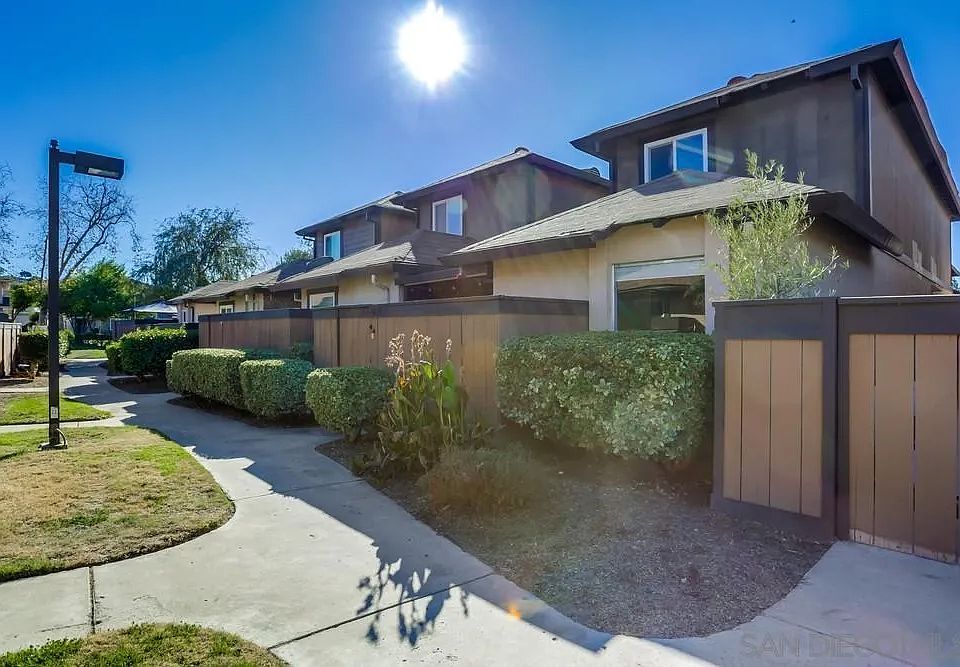1st image of 9609 Kumquat Dr