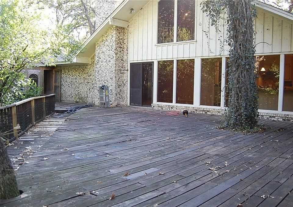 1st image of 104 Cross Creek Dr