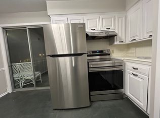 425 W 104th St APT C, Kansas City, MO 64114