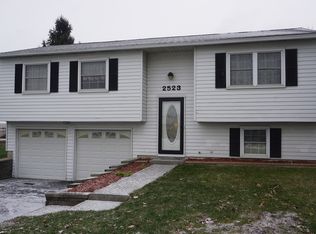 2523 Eden East Dr, Northwood, OH