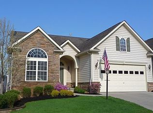 828 Willow Creek Dr, Akron, OH 44333
