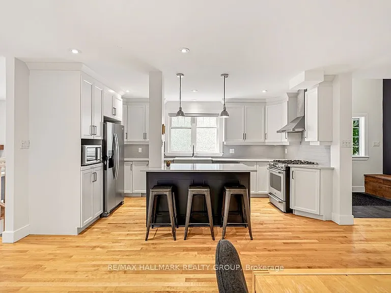 23 Newton St — Photo 7