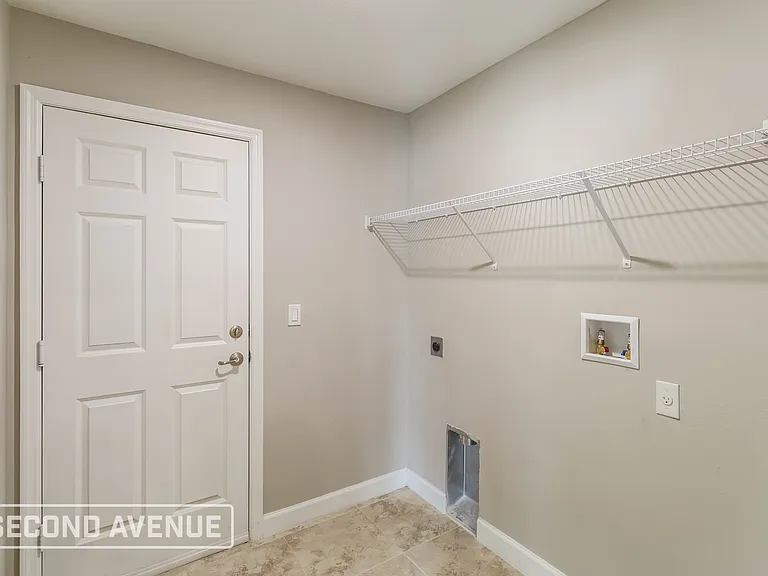 259 Trenton Ave SW — Photo 20