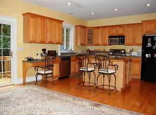 1055 Columbine Rd, Asheville, NC 28803