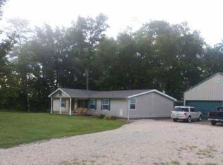 4750 Billett Ln, Sumner, IL 62466