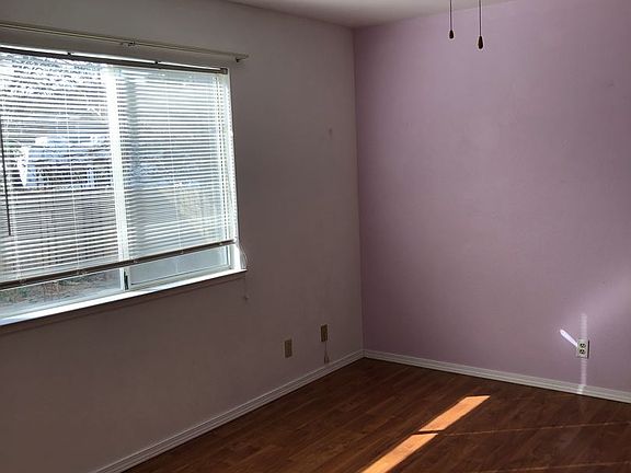5th image of 1606 Cottonwood Ave