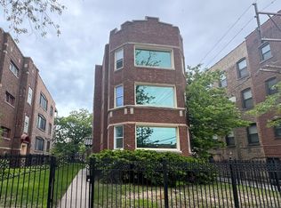 7847 S Bennett Ave, Chicago, IL 60649