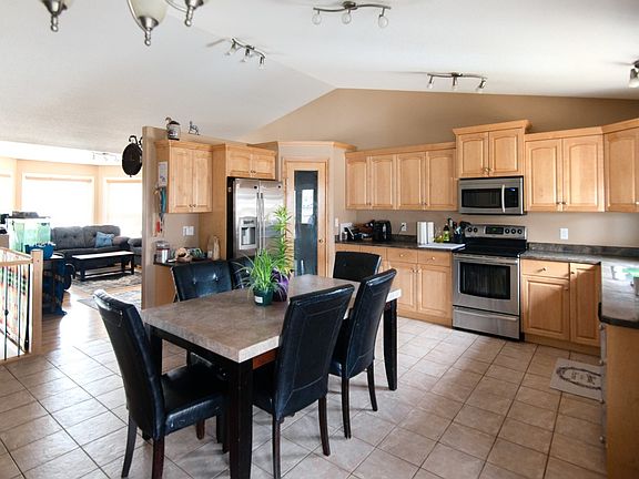 5th image of 4019 42nd St