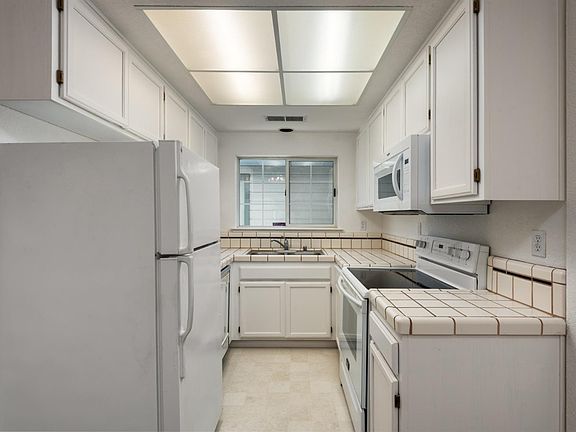 3rd image of 1257 Eardley Avenue