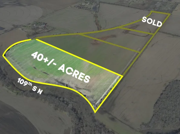 TRACT Four #5-W-&, Valley Center, KS 67147