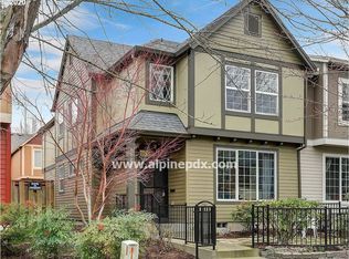 1189 SE Tamango St, Hillsboro, OR 97123