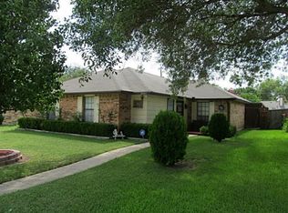 8947 Belrose Pl, Dallas, TX 75228