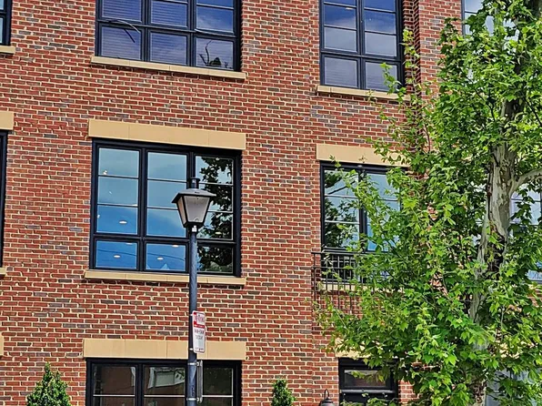 1121 Wythe St, Alexandria, VA 22314