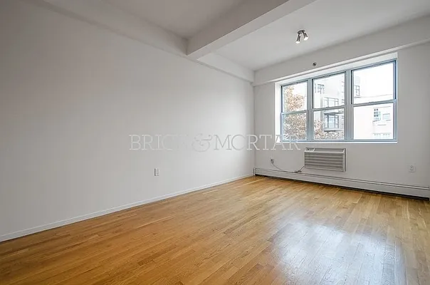 Rented by Brick&Mortar | media 49