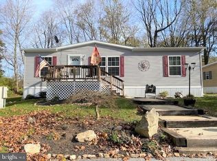 5 Acorn Ln, Boyertown, PA 19512