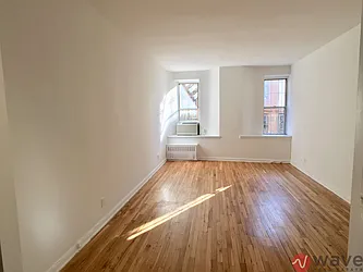 Rented by Wave Real Estate Group