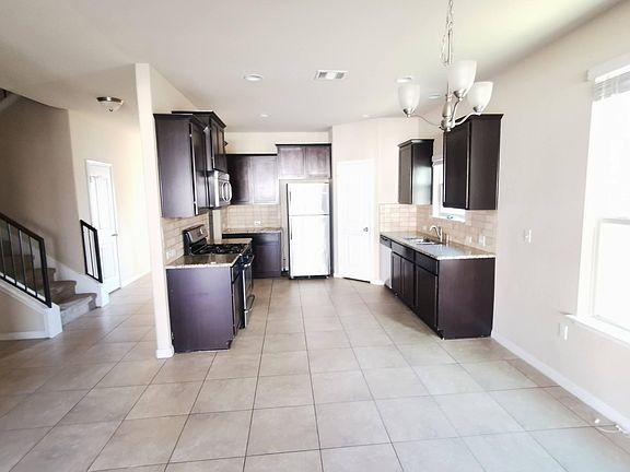 2nd image of 11208 Bruneau Trl