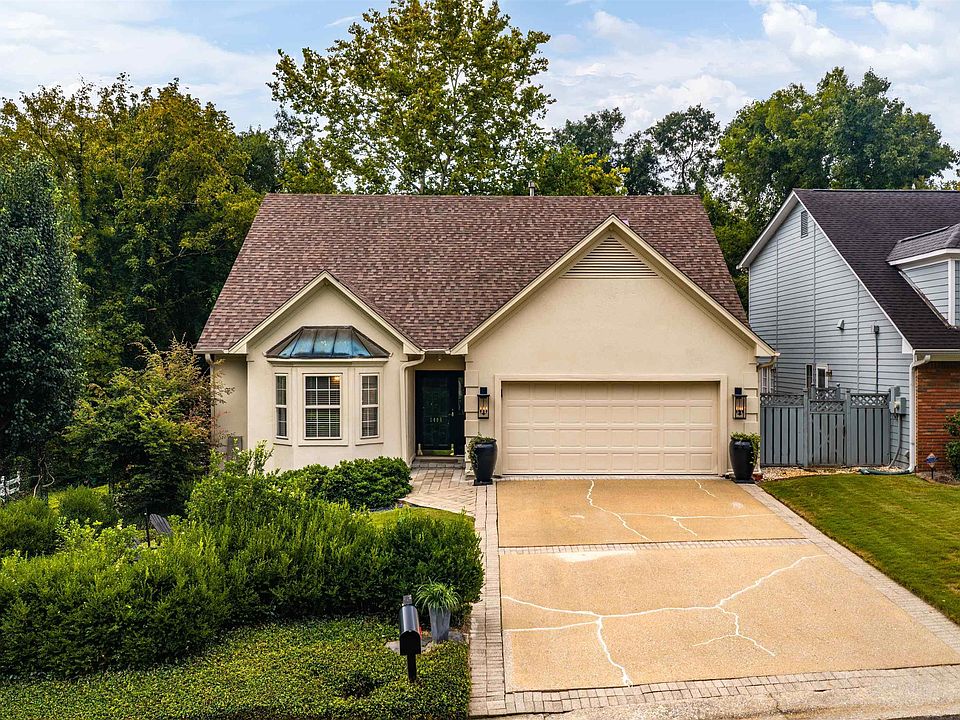 1st image of 2400 Christopher Pl