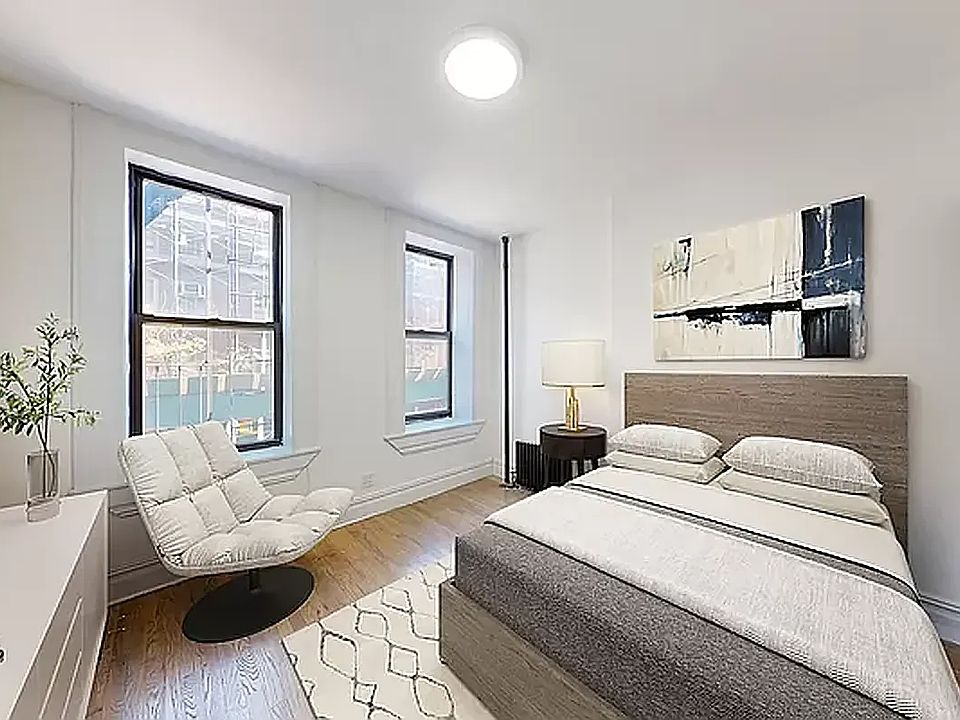 2nd image of 36 Avenue A #3