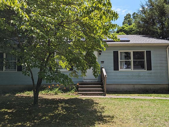 2nd image of 319 Dennis Ave
