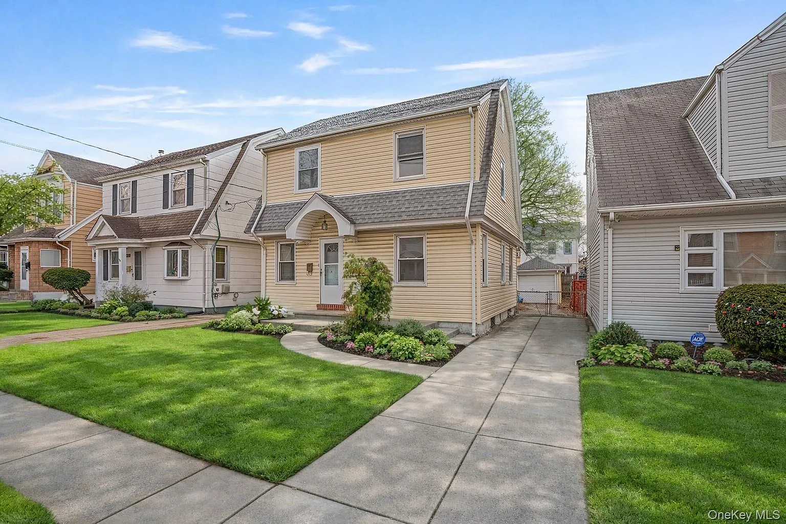9020 205th Street photo 1