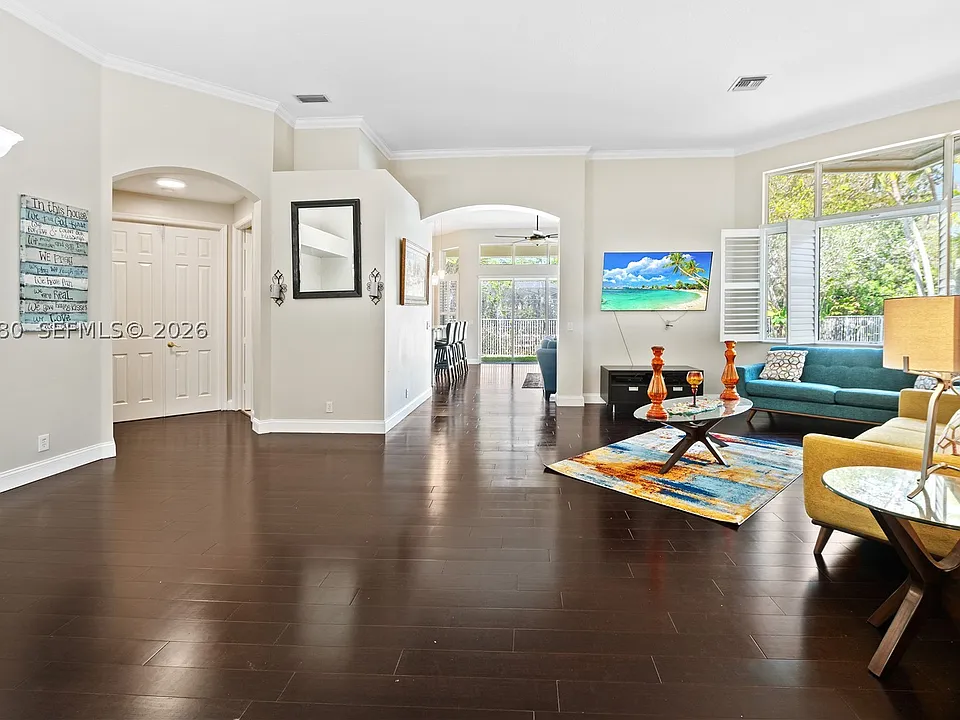 331 NW 119th Dr
