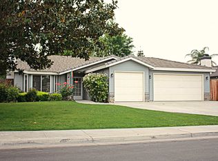5707 Spring Blossom St, Bakersfield, CA 93313