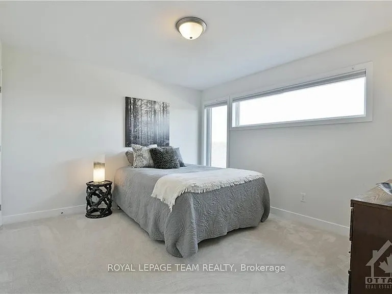 54 Reynard Cres — Photo 22