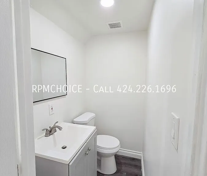 1635 Pine Ave — Photo 19