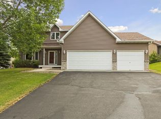 16116 Harvard Ln, Lakeville, MN 55044