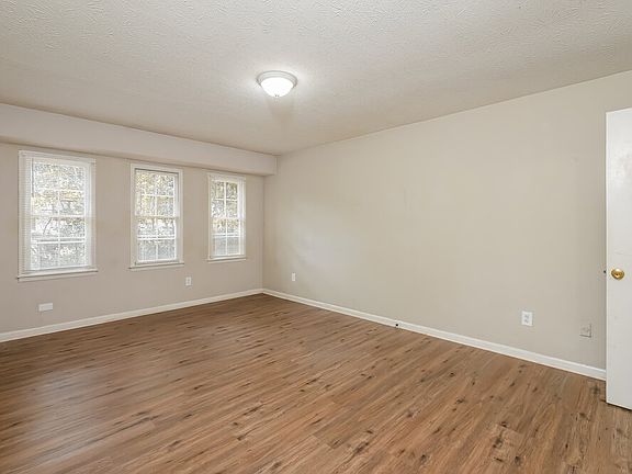 5th image of 411 Cindy Dr SE