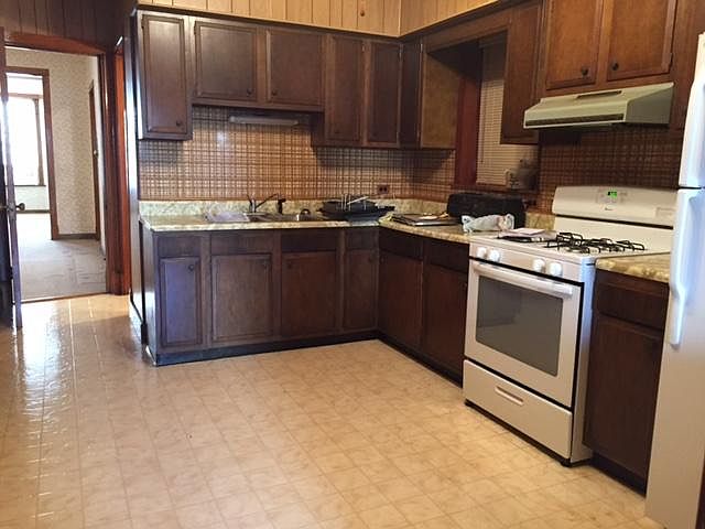 1st image of 3731 N Magnolia Ave #1