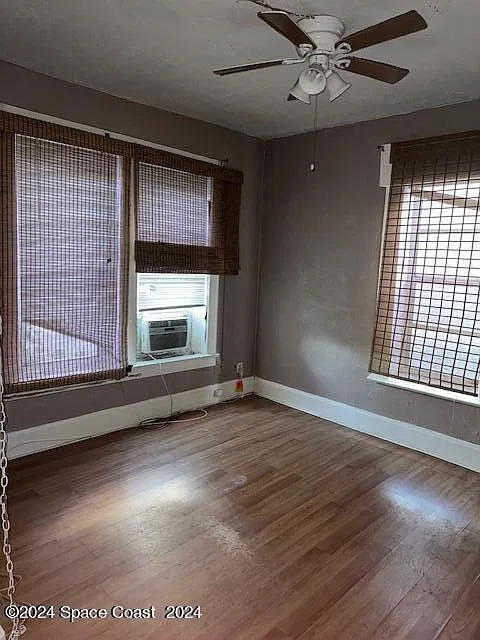 2 bed, 1.0 bath, 1000 sqft, $1,300 — Photo 4