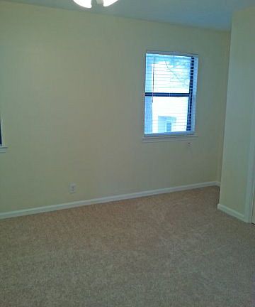 5th image of 104 Courtyard Villas Unit F2
