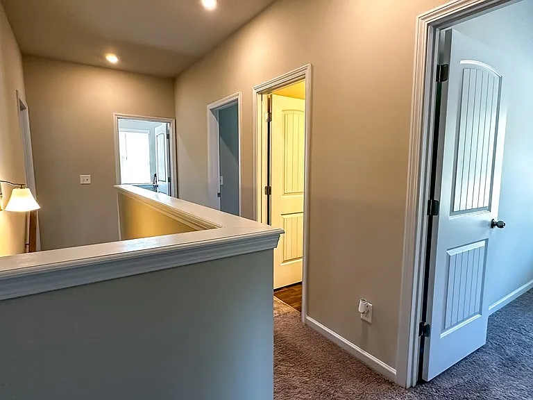 135 Collington Cir — Photo 23