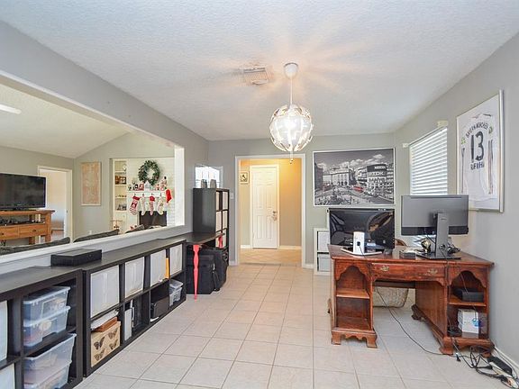 3rd image of 1311 Hitherfield Dr