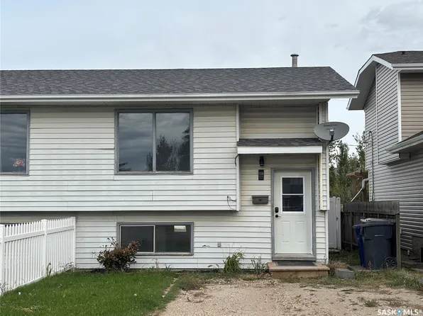 15B Erixon Place, Clavet, SK S0K 0Y0
