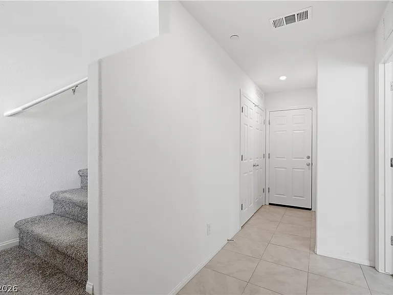 6126 Garden Oasis St — Photo 3