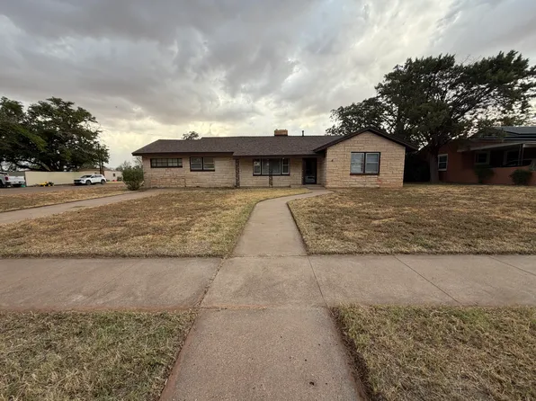 923 W 3rd St, Spur, TX 79370