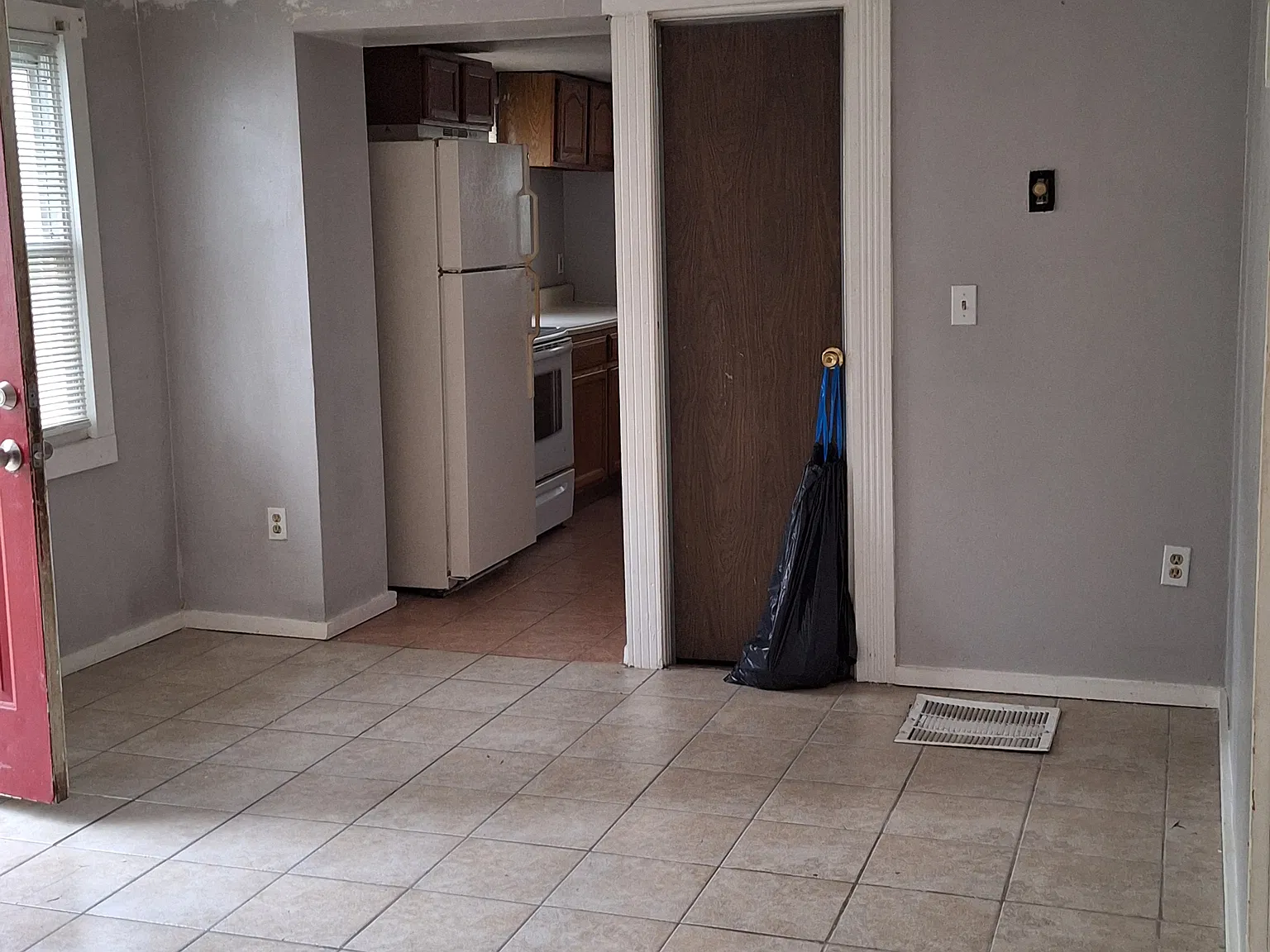 22 Prospect St — Photo 2