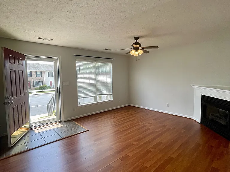1069 Blue Ridge View Cir #1 — Photo 5