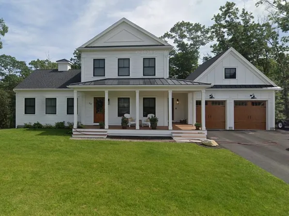 62 Bramhall Ln, Plymouth, MA 02360