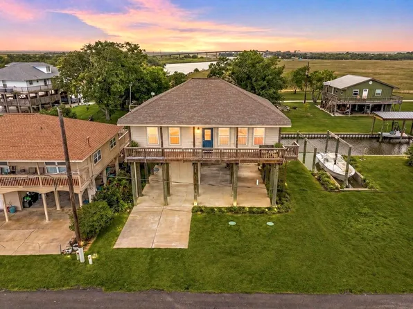 167 Garth St, Freeport, TX 77541