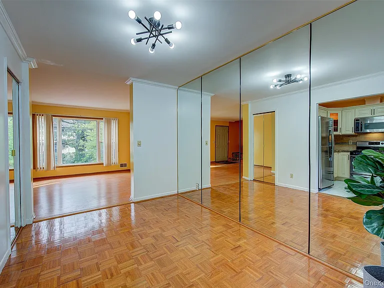 41 Beechwood Ave #HOUSE — Photo 10