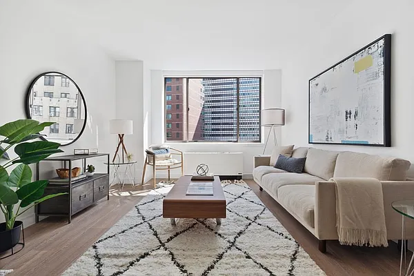 Rented by Mirador Real Estate | media 5