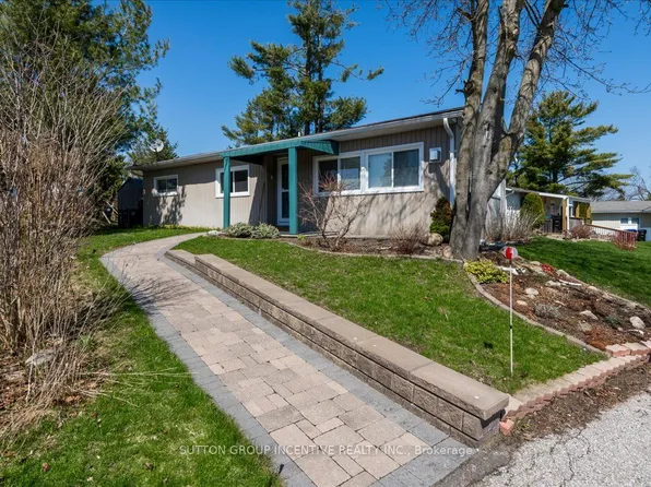 18 Trefoil Dr, Innisfil, ON L9S 1P7
